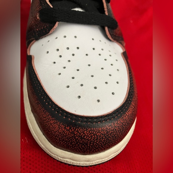 Nike Air Jordan 1 “Wear-Away Shoes” - Gorgeous Sneakers! - Picture 3 of 13